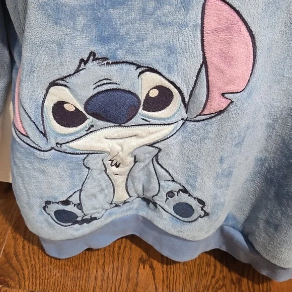 Super soft Disney Stitch tunic hooded sweatshirt - Picture 3 of 4